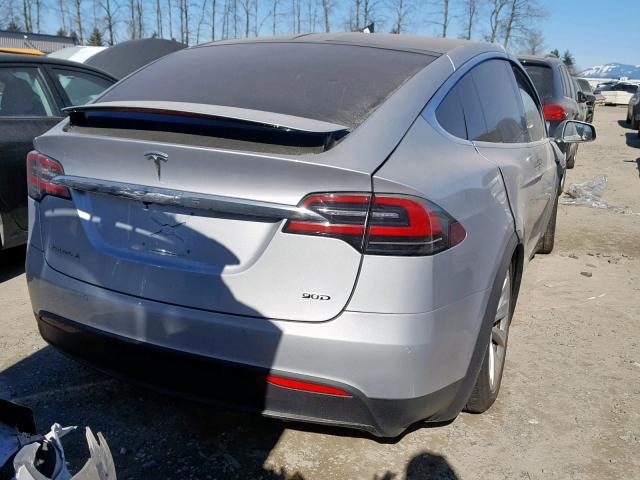 5YJXCDE26HF049241 - 2017 TESLA MODEL X SILVER photo 4