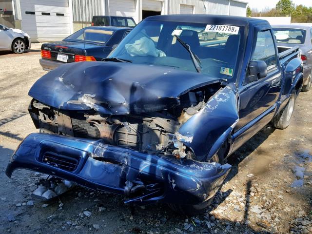 1GTCS145X28109265 - 2002 GMC SONOMA BLUE photo 2