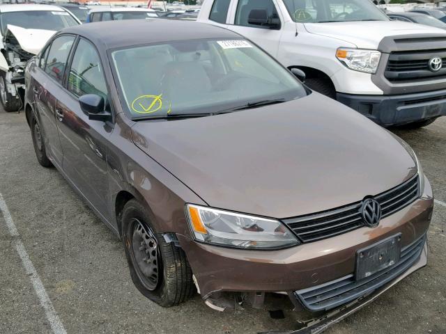 3VW2K7AJ1DM402239 - 2013 VOLKSWAGEN JETTA BASE BROWN photo 1