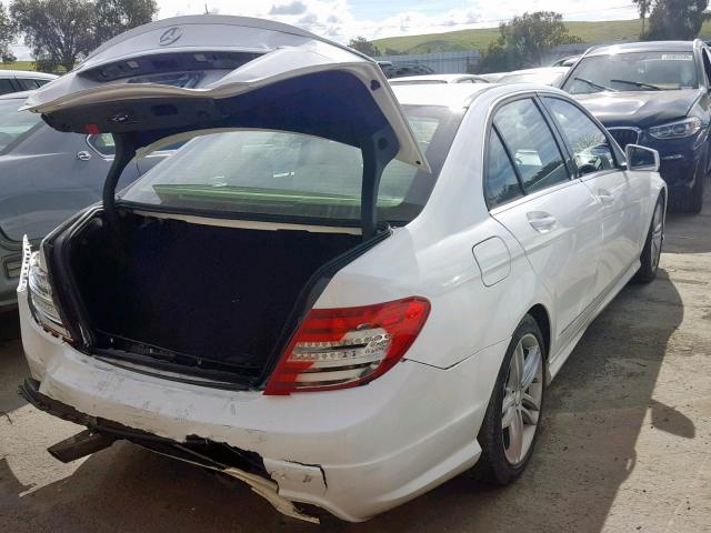 WDDGF4HB8DA807401 - 2013 MERCEDES-BENZ C 250 WHITE photo 4