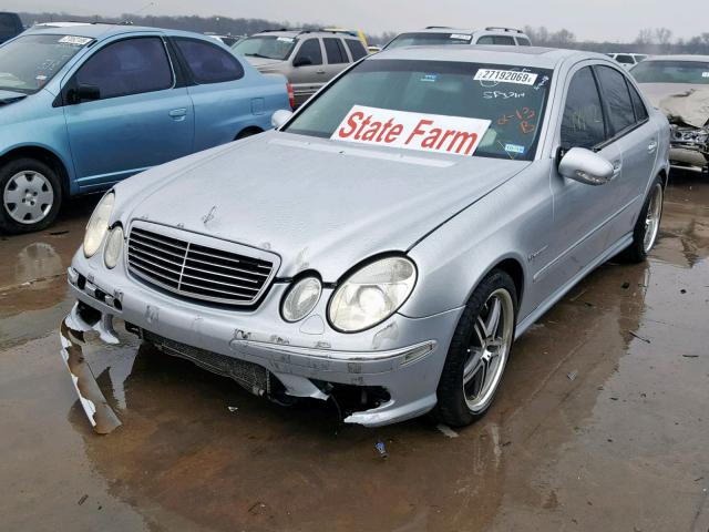 WDBUF76J76A883119 - 2006 MERCEDES-BENZ E 55 AMG SILVER photo 2