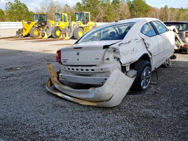 2B3KA33G58H201501 - 2008 DODGE CHARGER SX WHITE photo 4