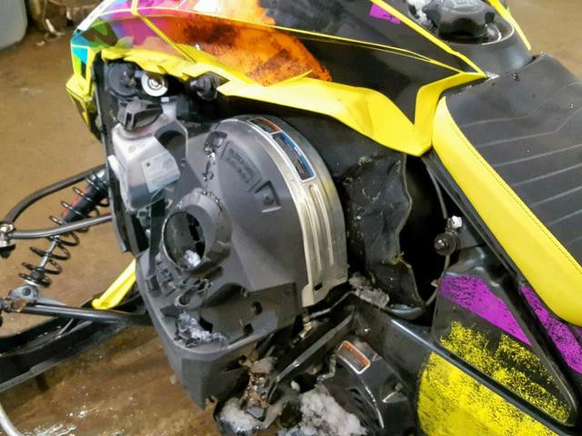 2BPSUUJEXJV000097 - 2018 SKI DOO MXZX850 TWO TONE photo 7