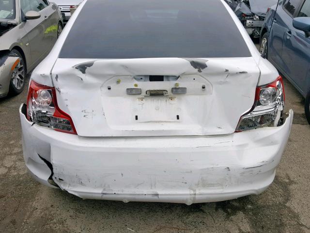 JTKJF5C72B3007924 - 2011 TOYOTA SCION TC WHITE photo 9