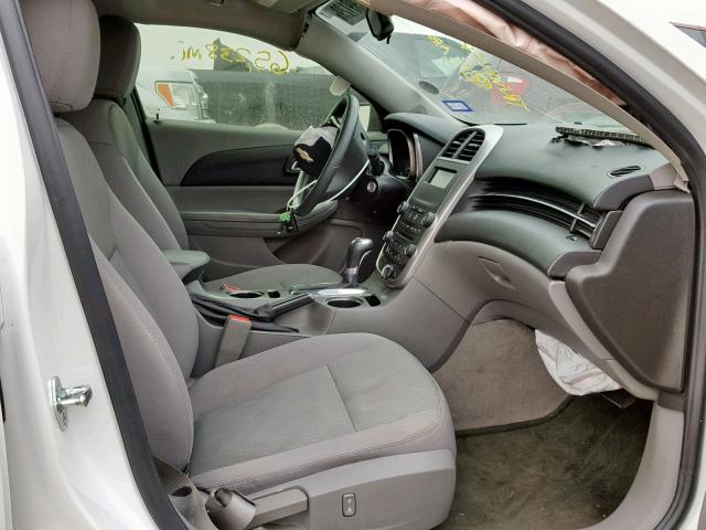 1G11B5SL1FF289343 - 2015 CHEVROLET MALIBU LS 白色 照片 5