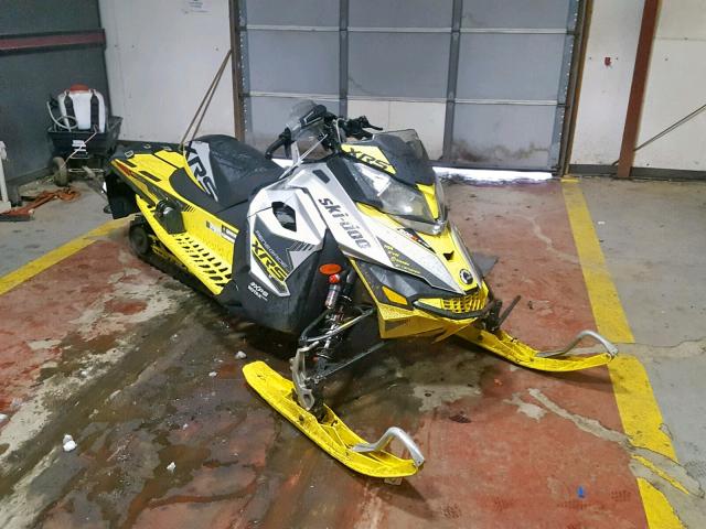 2BPSUMGD5GV000242 - 2016 SKI DOO RENEGADE YELLOW photo 1