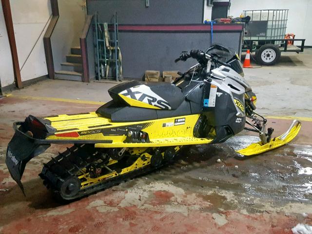 2BPSUMGD5GV000242 - 2016 SKI DOO RENEGADE YELLOW photo 4