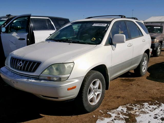 JTJHF10U310174038 - 2001 LEXUS RX 300 WHITE photo 2