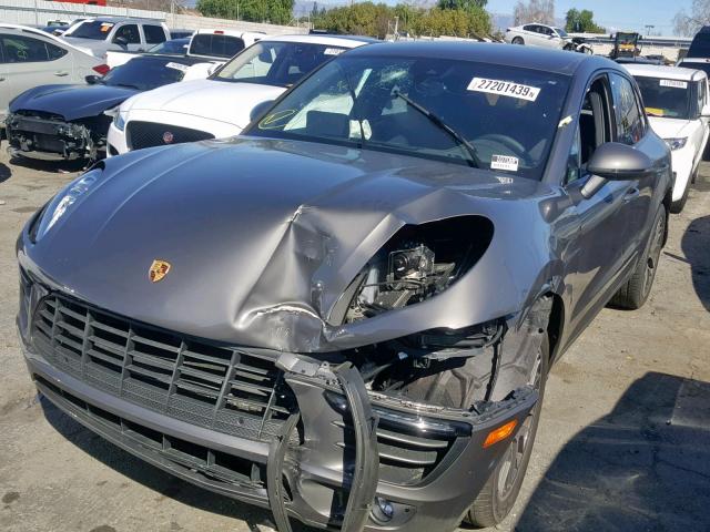 WP1AA2A51JLB25224 - 2018 PORSCHE MACAN GRAY photo 2