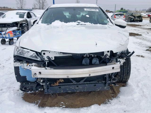 19UUB2F39GA011576 - 2016 ACURA TLX WHITE photo 9