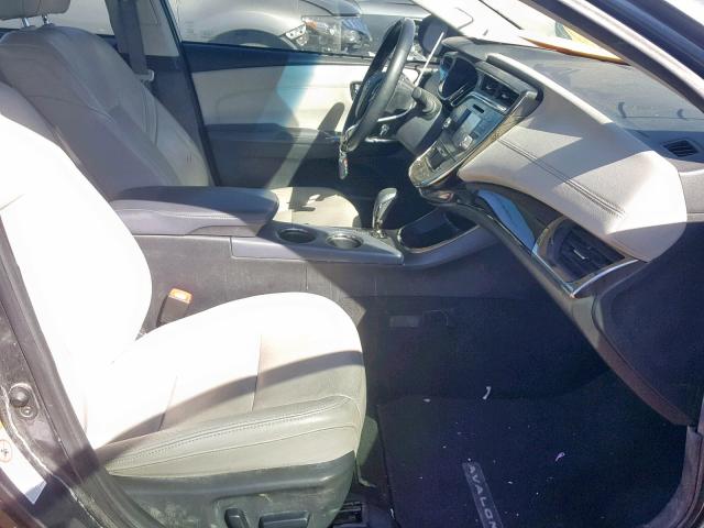 4T1BK1EB1DU035398 - 2013 TOYOTA AVALON BAS GRAY photo 5