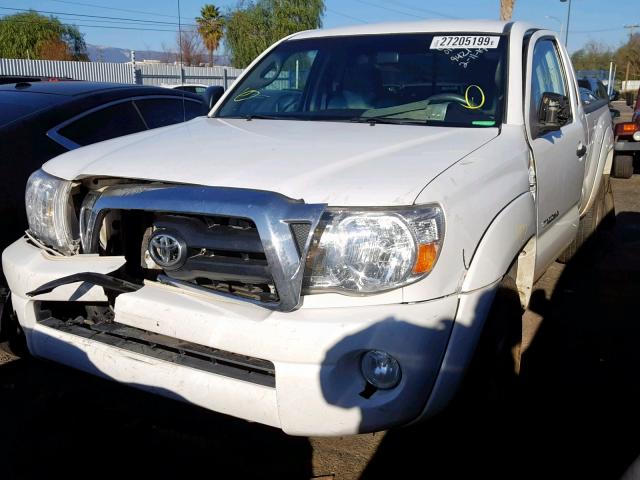 5TETU62N47Z369421 - 2007 TOYOTA TACOMA PRE WHITE photo 2