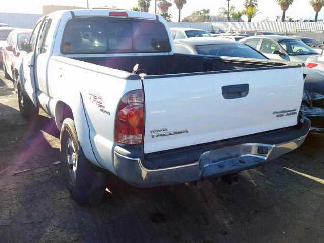 5TETU62N47Z369421 - 2007 TOYOTA TACOMA PRE WHITE photo 3