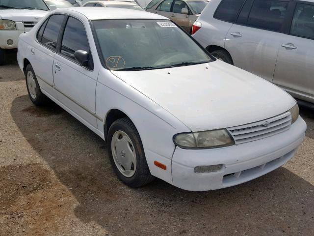 1N4BU31D6TC174096 - 1996 NISSAN ALTIMA XE WHITE photo 1