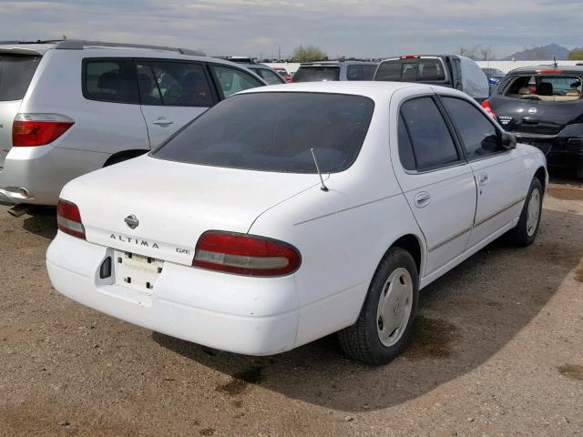 1N4BU31D6TC174096 - 1996 NISSAN ALTIMA XE WHITE photo 4