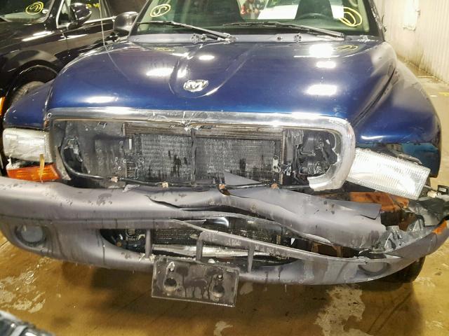 1D7GL12K54S697028 - 2004 DODGE DAKOTA SXT BLUE photo 9