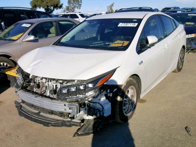 JTDKARFP9J3074547 - 2018 TOYOTA PRIUS PRIM 白色 照片 2