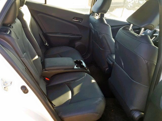 JTDKARFP9J3074547 - 2018 TOYOTA PRIUS PRIM 白色 照片 6