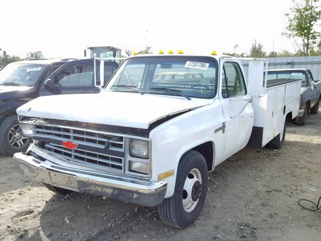 1GBHR34J7JJ101534 - 1988 CHEVROLET R30 WHITE photo 2