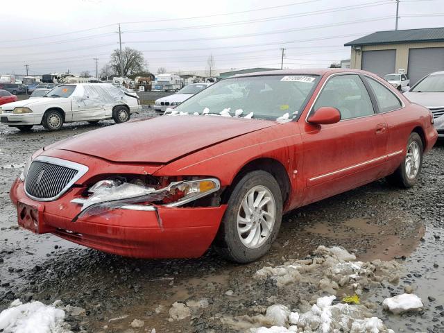 1LNFM91V5WY624962 - 1998 LINCOLN MARK VIII RED photo 2