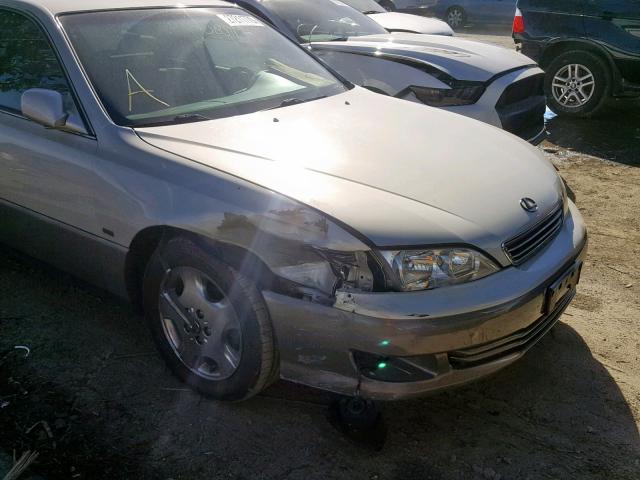 JT8BF28G810315679 - 2001 LEXUS ES 300 SILVER photo 9