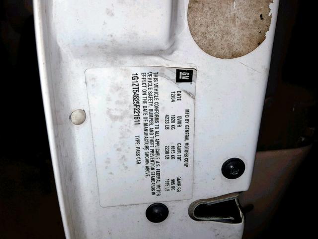 1G1ZT54825F221611 - 2005 CHEVROLET MALIBU LS WHITE photo 10