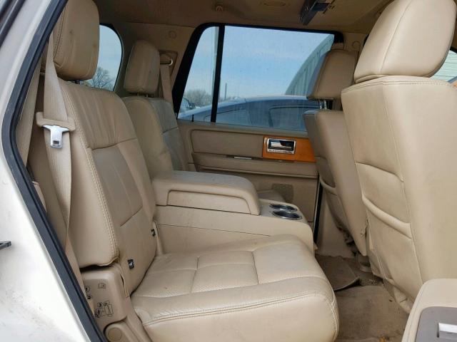 5LMFU27518LJ06391 - 2008 LINCOLN NAVIGATOR 白色 照片 6