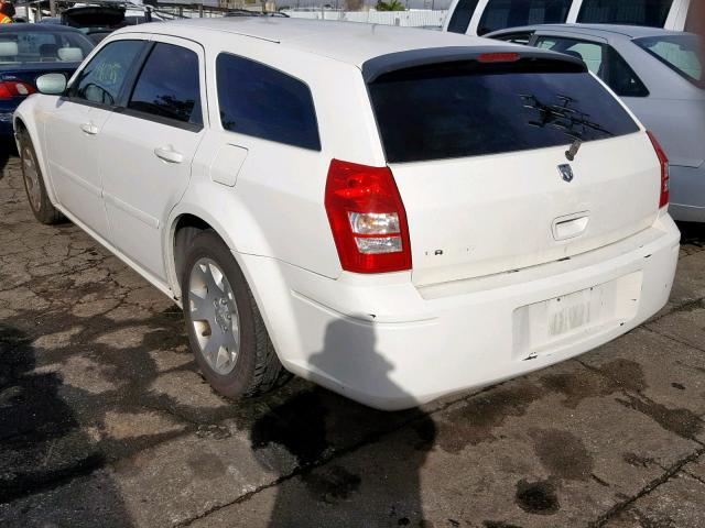 2D4FV47T16H186867 - 2006 DODGE MAGNUM SE WHITE photo 3