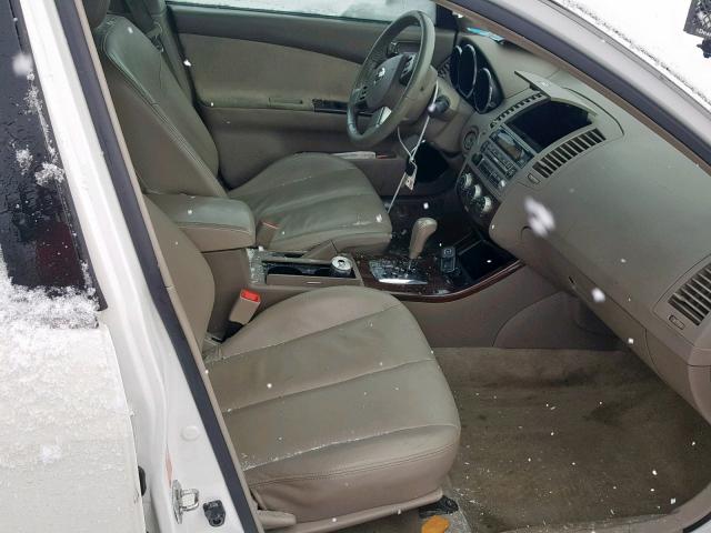 1N4BL11E46C270152 - 2006 NISSAN ALTIMA SE WHITE photo 5