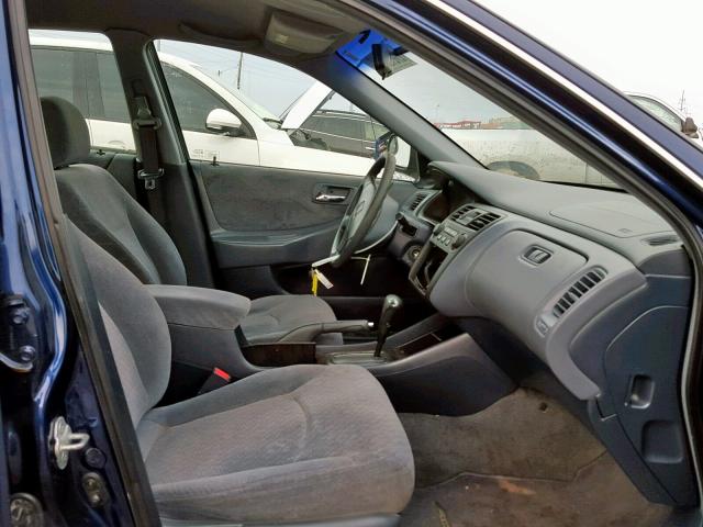 1HGCF866X2A060517 - 2002 HONDA ACCORD VAL BLUE photo 5