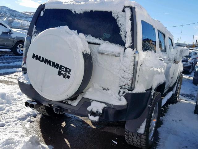 5GTDN136768152398 - 2006 HUMMER H3 WHITE photo 4