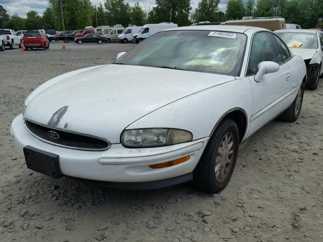 1G4GD2214T4701783 - 1996 BUICK RIVIERA WHITE photo 2