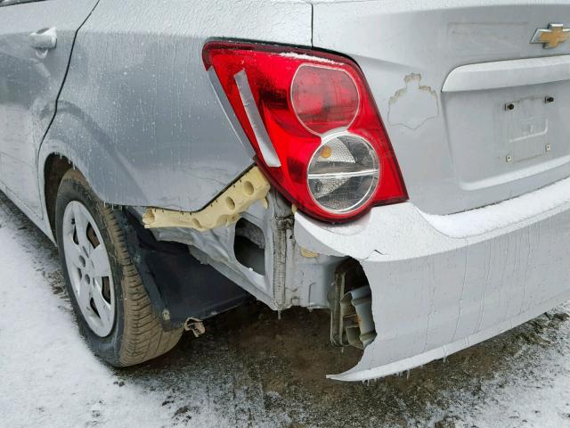 1G1JB5SH4D4190486 - 2013 CHEVROLET SONIC LS 银色 照片 9