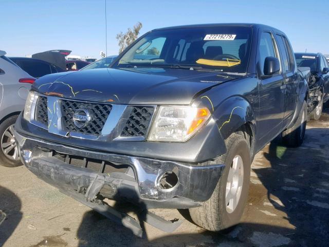 1N6AD07U65C463801 - 2005 NISSAN FRONTIER C CHARCOAL photo 2