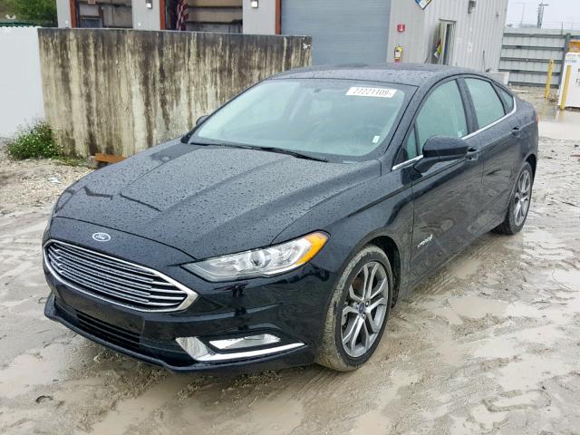 3FA6P0LU9HR314705 - 2017 FORD FUSION SE BLACK photo 2