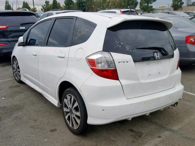 JHMGE8H57DC049844 - 2013 HONDA FIT SPORT WHITE photo 3