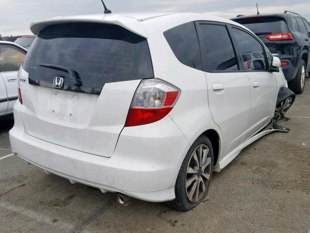 JHMGE8H57DC049844 - 2013 HONDA FIT SPORT WHITE photo 4