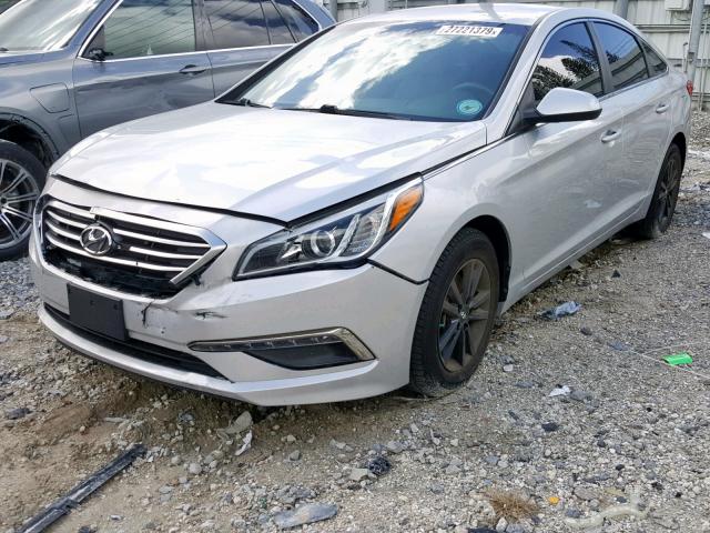 5NPE24AF3FH195730 - 2015 HYUNDAI SONATA SE SILVER photo 2