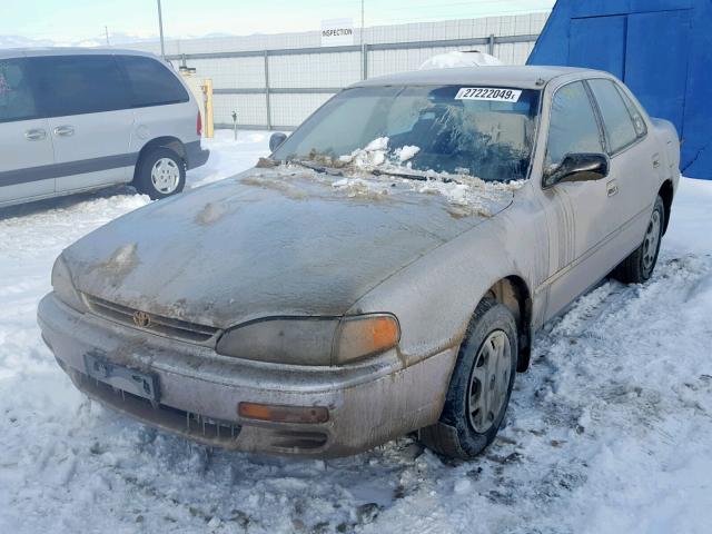 4T1BG12K9TU783238 - 1996 TOYOTA CAMRY DX SILVER photo 2