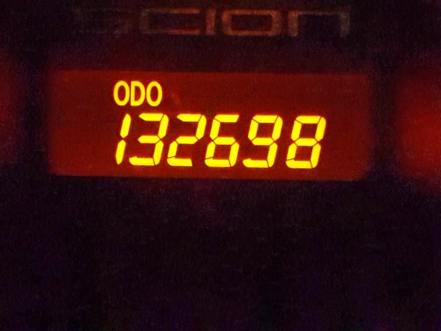 JTKJF5C78C3026382 - 2012 TOYOTA SCION TC YELLOW photo 8