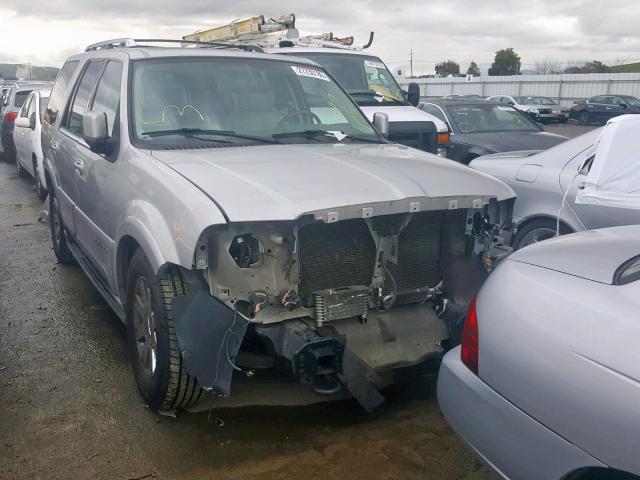 5LMFU27R04LJ22143 - 2004 LINCOLN NAVIGATOR Күміс фото 1