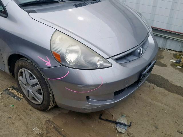 JHMGD38448S055366 - 2008 HONDA FIT SILVER photo 9