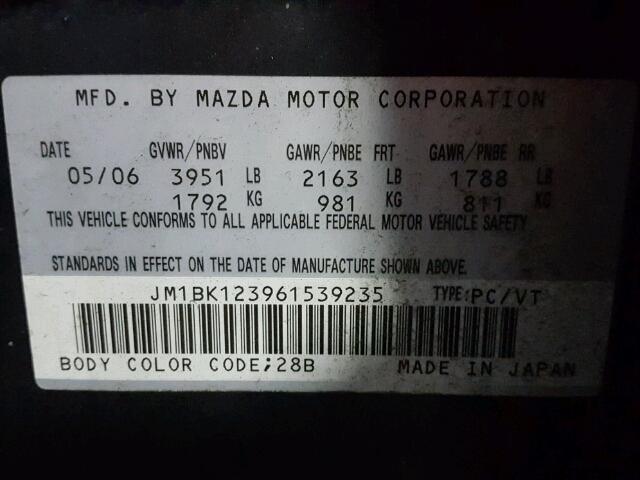 JM1BK123961539235 - 2006 MAZDA 3 S GRAY photo 10