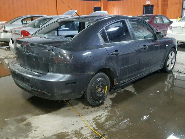 JM1BK123961539235 - 2006 MAZDA 3 S GRAY photo 4