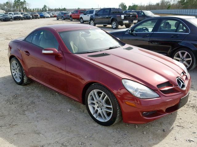 WDBWK54F17F161804 - 2007 MERCEDES-BENZ SLK 280 RED photo 1