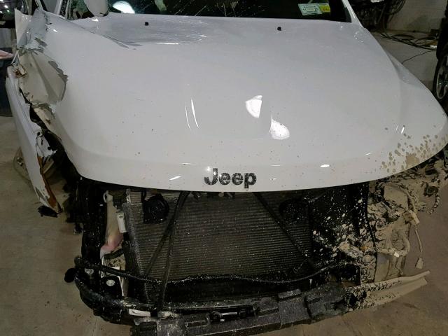 1C4RJFBTXDC553256 - 2013 JEEP GRAND CHER WHITE photo 7