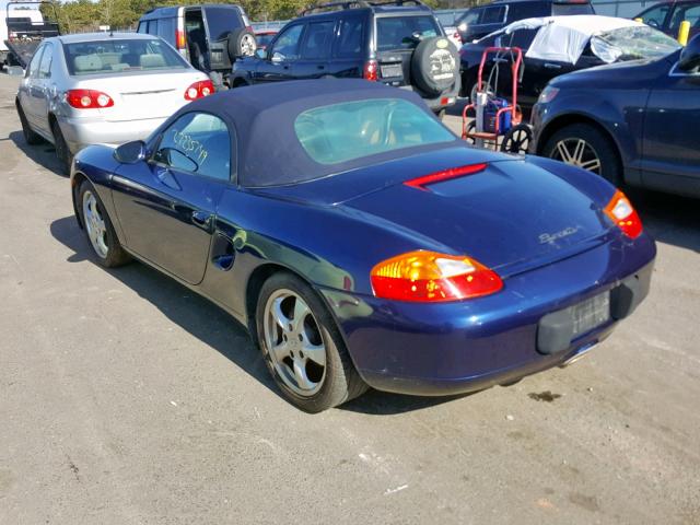 WP0CA29861U622739 - 2001 PORSCHE BOXSTER BLUE photo 3