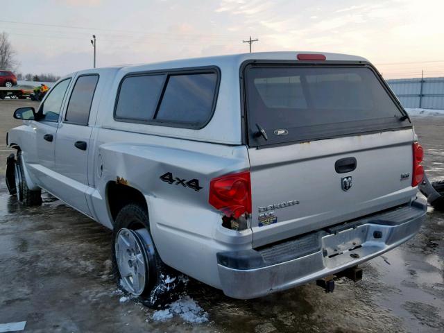 1D7HW48N66S507836 - 2006 DODGE DAKOTA QUA SILVER photo 3