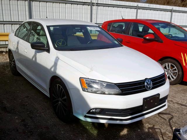 3VWD17AJ6GM334844 - 2016 VOLKSWAGEN JETTA SPOR WHITE photo 1