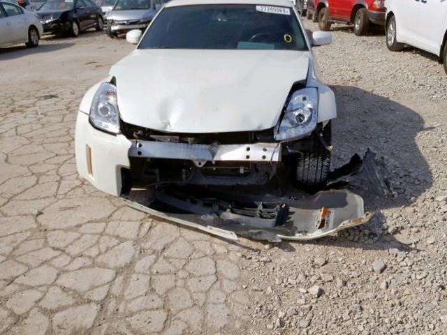 JN1BZ34D78M702336 - 2008 NISSAN 350Z COUPE WHITE photo 9